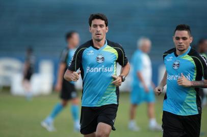 Riveros e Pará no treino do Grêmio desta segunda-feira