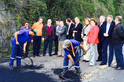 flores da cunha - serra gaúcha - tarso genro - governador - estrada - rodovia - RS-122 - rdgol