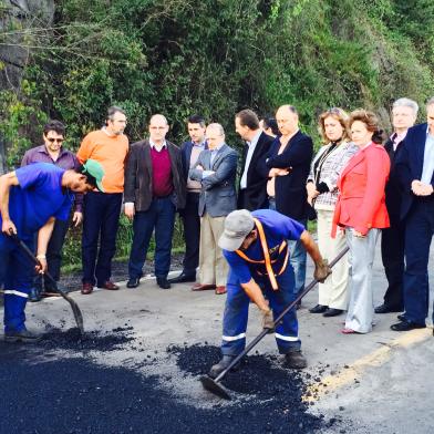 flores da cunha - serra gaúcha - tarso genro - governador - estrada - rodovia - RS-122 - rdgol