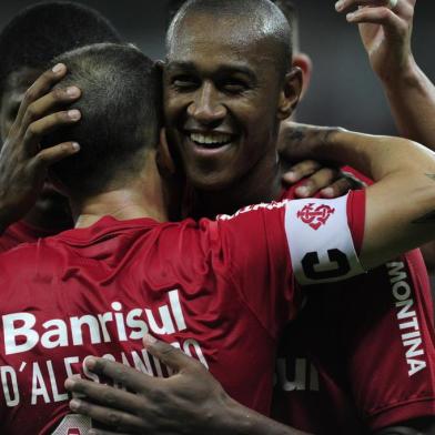  

PORTO ALEGRE, RS, BRASIL, 14-05-2014: Copa do Brasil, 2ª Fase, Jogo de volta - Inter x Cuiabá no estádio Beira-rio. (Foto: CARLOS MACEDO/Agência RBS, ESPORTE)
Jogador Fabrício faz o quarto gol do Inter