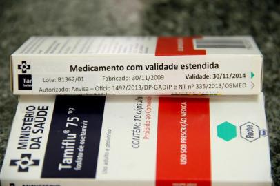 Anvisa autoriza que Ministério da Saúde amplie validade do Tamiflu em 1 ano, passando de 48 para 60 meses. Somente medicamentos com a etique do ministério podem ser distribuídos. 