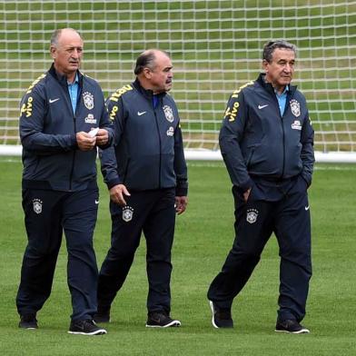 felipão - técnico - seleção brasileira - comissão - carlos alberto parrera