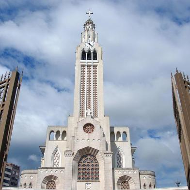 *** Cad.Com/Igreja São Pelegrino/Tati ***Fotos da Igreja de São Pelegrino, para caderno comercial bairro São Pelegrino.