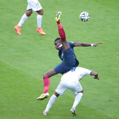  

PORTO ALEGRE, RS, BRASIL, 15-06-2014 : Jogo entre as seleções de França e Honduras, primeira partida da Copa do Mundo em Porto Alegre, no estádio Beira Rio. (Foto: RICARDO DUARTE/Agência RBS, Editoria Esporte)