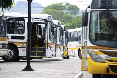  

PORTO ALEGRE,RS,BRASIL , 30-01-2014- GREVE DOS ONIBUS CARRIS ( FOTO: RONALDO BERNARDI/AGENCIA RBS / GERAL)