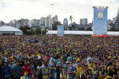  PORTO ALEGRE, RS, BRASIL - 17-06-2014 - Fan Fest da Fifa - Copa do Mundo.(Foto:MAURO VIEIRA/Agência RBS, ESPORTE)