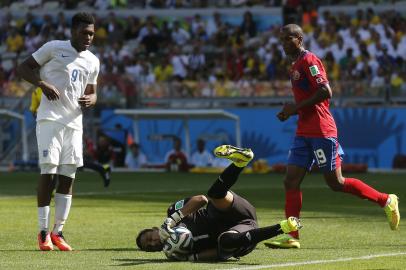 EFE (EXCLUSIVO GAÚCHA) costa rica - inglaterra -  copa do mundo - rdgol - 24/06/2014