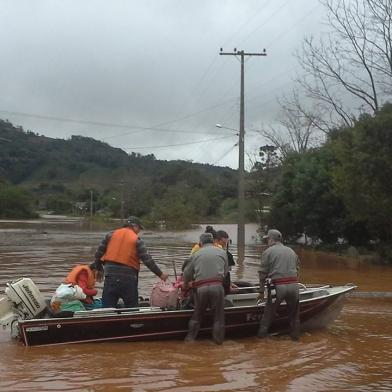 chuva, alagamento, temporal, caiçara, nordeste, rs, rdgol