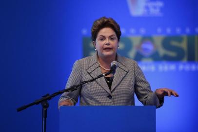  

SÃO LEOPOLDO, RS, BRASIL, 07-06-2014: Presidente Dilma Rousseff inaugura fábrica da HT Micron, uma parceria entre a gigante coreana Hana Micron e o grupo gaúcho Parit, que controla a Altus e a Teikon. A fábrica fica junta ao campus da Unisinos, em São Leopoldo. (FOTO: Mauro Vieira/Agência RBS, Notícias)