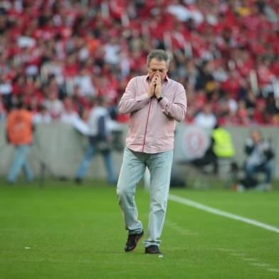  PORTO ALEGRE, RS, BRASIL ¿ 20-07-2014 ¿ Brasileirão. Jogo entre Inter e Flamengo no Estádio Beira Rio. Treinador Abel Braga (FOTO: RICARDO DUARTE/AGÊNCIA RBS)