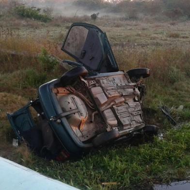 Carro capota e motorista morre na RS-734 em Rio Grande, rdgol