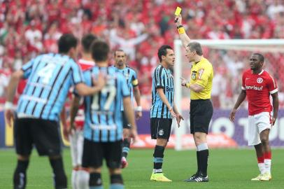  

PORTO ALEGRE, RS, BRASIL ¿ Gre-Nal 402. 14ª rodada do Brasileirão. Jogo clássico Gre-Nal no Estádio Beira-Rio (FOTO: DIEGO VARA/AGÊNCIA RBS)
Indexador: Diego Vara