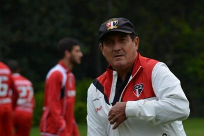 Muricy Ramalho, técnico do São Paulo, em treinamento para o Brasileirão