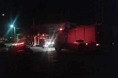  

SANTA MARIA,RS,BRASIL,17/08/2014_ Princípio de incêndio no supermercado Cotrisel de Formigueiro, fogo foi controlado por bombeiros de Restinga Seca e de São Sepé: FOTO: ADELMO FRAGA/ARQUIVO PESSOAL