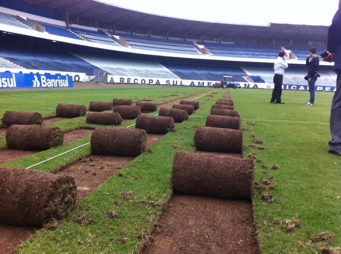 Gramado do Estádio Olímpico Regional foi revitalizado pelo FC