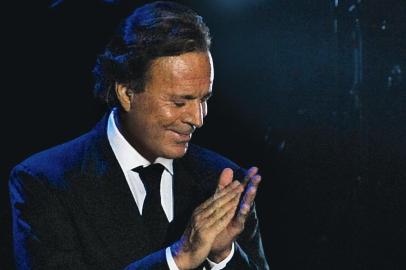 Julio Iglesias, cantor espanhol.