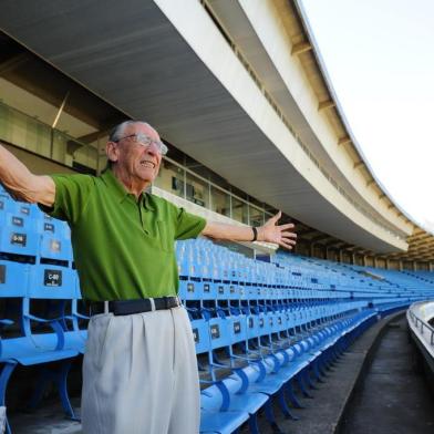  PORTO ALEGRE,RS, BRASIL, 20/11/12FOTO:FERNANDO GOMES/ ZERO HORAHélio Dourado, ex-presidente gremista e que contruiu o anel superior do estádio.