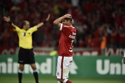  

PORTO ALEGRE,RS,BRASIL - 07-09-2014 - Brasileirão - 19ª Rodada - Inter x Figueirense no estádio Beira-rio.(FOTO :BRUNO ALENCASTRO/AGENCIA RBS )
Jogador Rafael Moura