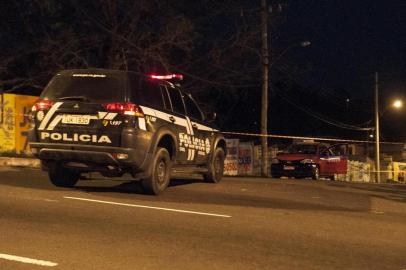  

PORTO ALEGRE, RS, BRASIL, 10-09-2014: Taxista é baleado durante tiroteio na zona sul da capital. (Foto: Camila Hermes/Especial)