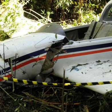  

Veranópolis, RS, Brasil (22/09/2014) Acidente Aéreo em Veranópolis. Queda de avião vitimou João Zatt. Na foto,  (Roni Rigon/Pioneiro)