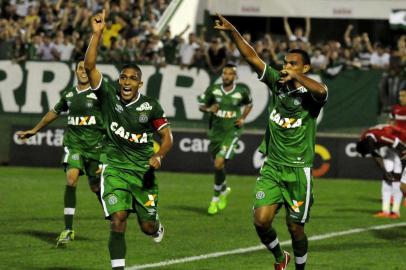  CHAPECÓ, SC, BRASIL 09/10/2014.ESPORTE: Chapecoense X Inter rodada do Brasileirão 2014 no estádio Arena Condá.Indexador:                                 