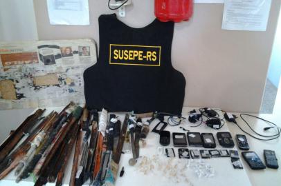 SANTIAGO - rdgol - Susepe apreende celulares, drogas e armas artesanais em presídio de Santiago