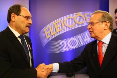  

PORTO ALEGRE, RS, BRASIL,23-10-2014:Debate dos candidatos ao governo do Estado na RBSTV:ADRIANA FRANCIOSI/AGENCIA RBS
Candidatos José Ivo Sartori (PMDB) e Tarso Genro (PT)