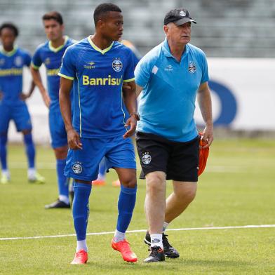 treino grêmio - erik - felipão