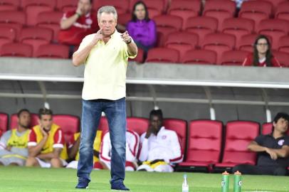  

PORTO ALEGRE, RS, BRASIL, 25-10-2014: Inter e Bahia se enfrentam no estádio Beira-Rio, em Porto Alegre, pela 31ª rodada do Brasileirão. (FOTO: Fernando Gomes/Agencia RBS, Esportes).