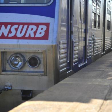  Fotógrafo: Tadeu Vilani - Porto Alegre - RS - Data: 21.05.2012Paralisação dos funcionários do Trensurb.Trens que são udados no transporte dos usuários parados no pátio da Trensurb.