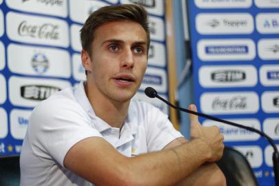 Zagueiro Bressan em entrevista coletiva após treino do Grêmio nesta quinta-feira