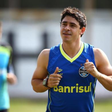  PORTO ALEGRE, RS , BRASIL ,03-11-2014 - Treino do Grêmio no Estádio Olímpico.(FOTO :MAURO VIEIRA/ AGENCIA RBS )Jogador Giuliano