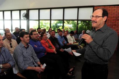  CAXIAS DO SUL, RS, BRASIL,08/11/2014 - Governador Eleito José Ivo Sartori (PMDB), agradece a votação obtida em Nova Pádua (JONAS RAMOS/PIONEIRO)Indexador: RONI RIGON                      