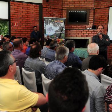 CAXIAS DO SUL, RS, BRASIL,08/11/2014 - Governador Eleito José Ivo Sartori (PMDB), agradece a votação obtida em Nova Pádua (JONAS RAMOS/PIONEIRO)
Indexador: RONI RIGON