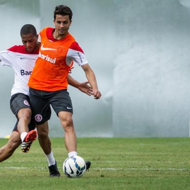 Nilmar em treino do Inter