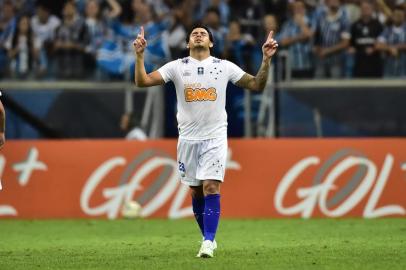  PORTO ALEGRE, RS, BRASIL - 20-11-2014 - Campeonato Brasileiro - 35ª Rodada, Grêmio x Cruzeiro na Arena.(FOTO: RICARDO DUARTE/AGÊNCIA RBS)Gol do Cruzeiro