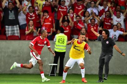  PORTO ALEGRE, RS, BRASIL, 22-11-2014: Inter X Atlético-MG, no estádio Beira-Rio, em partida válida pela 36ª rodada do Brasileirão. (CRÉDITO: Fernando Gomes/Agencia RBS, Esportes)