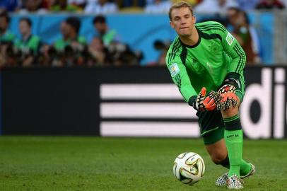 491717433Germanys goalkeeper Manuel Neuer clear the ball during the 2014 FIFA World Cup final football match between Germany and Argentina at the Maracana Stadium in Rio de Janeiro, Brazil, on July 13, 2014.  AFP PHOTO / PEDRO UGARTE Germanys midfielder Toni Kroos (L) and Argentinas midfielder Lucas Biglia vie for the ball during the 2014 FIFA World Cup final football match between Germany and Argentina at the Maracana Stadium in Rio de Janeiro, Brazil, on July 13, 2014.  AFP PHOTO / PEDRO UGARTE Argentinas forward and captain Lionel Messi vies with Germanys midfielder Bastian Schweinsteiger (R) during the 2014 FIFA World Cup final football match between Germany and Argentina at the Maracana Stadium in Rio de Janeiro on July 13, 2014.  AFP PHOTO / JUAN MABROMATA Germanys midfielder Christoph Kramer (R) tackles Argentinas midfielder Javier Mascherano during the final football match between Germany and Argentina for the FIFA World Cup at The Maracana Stadium in Rio de Janeiro on July 13, 2014. AFP PHOTO / GABRIEL BOUYSEditoria: SPOLocal: Rio de JaneiroIndexador: PEDRO UGARTESecao: SoccerFonte: AFPFotógrafo: STF