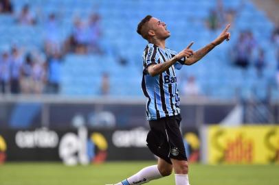  PORTO ALEGRE,RS,BRASIL- 07-12-2014 - Brasileirão 2014, 38ª Rodada, Grêmio x Flamengo na Arena do Grêmio.(FOTO:RICARDO DUARTE/AGÊNCIA RBS)Jogador Luan comemora o seu gol de falta, Grêmio 1x1 Flamengo