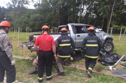 acidente, caxias do sul, camionete, morte, homem, transito, rdgol