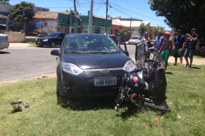 acidente, moto, carro, centro, Rio Grande