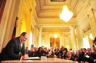  PORTO ALEGRE,RS, BRASIL, 01/01/2015:Cerimônia de posse do governador eleito José Ivo Sartori (PMDB) no Salão Negrinho do Patoreio no Palácio Piratini.FOTO: ANDRÉA GRAIZ/AGÊNCIA RBS, REDE  SOCIAL).