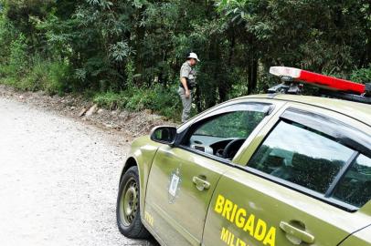  O corpo de um homem em avançado estado de decomposição foi encontrado no final da manhã deste sábado (03) em Flores da Cunha.