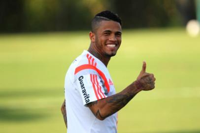 léo - lateral-direito - inter - flamengo - reforço