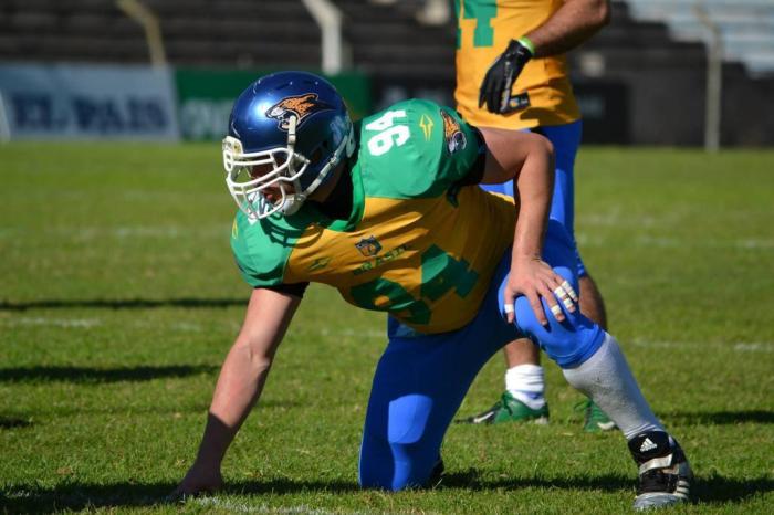 Brasileiro entra na seleção do Mundial de futebol americano; time