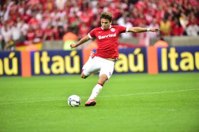  PORTO ALEGRE, RS, BRASIL ¿ Gre-Nal 402. 14ª rodada do Brasileirão. Jogo clássico Gre-Nal no Estádio Beira-Rio (FOTO: TADEU VILANI/AGÊNCIA RBS)Jogador Cláudio Winck