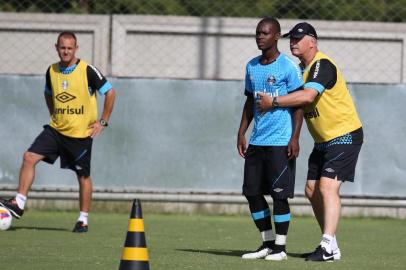  PORTO ALEGRE , RS , BRASIL , 30-01-2015 : Treino do Grêmio ( FOTO : FERNANDO GOMES/AGENCIA RBS  )