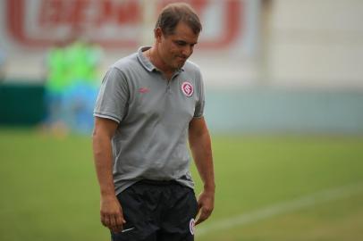  LAJEADO, RS, BRASIL ¿ 01-02-2015 ¿ Inter joga contra o Lajeadense. No Estádio Alviazul. Partida, pela primeira rodada do Gauchão (FOTO: JEFFERSON BOTEGA/AGÊNCIA RBS)Indexador: Jefferson Botega