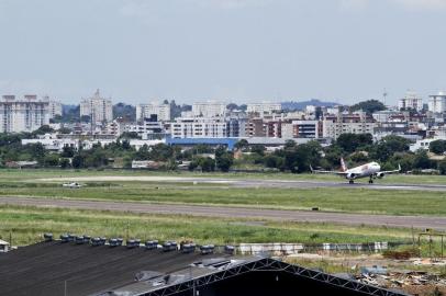 Aeroporto Salgado filho aguarda obras de ampliação. 