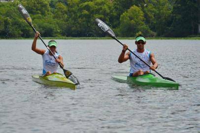  SANTA MARIA, RS, BRASIL, 04/02/2015.Mais dois atletas da Associação Santa-Mariense de Esportes Náuticos (Asena) são convocados à seleção brasileira de canoagem. Andrieli Estefani e Givago Ribeiro disputarão o Sul-Americano de Canoagem no Equador em abril de 2015. FOTO: GABRIEL HAESBAERT/ESPECIAL